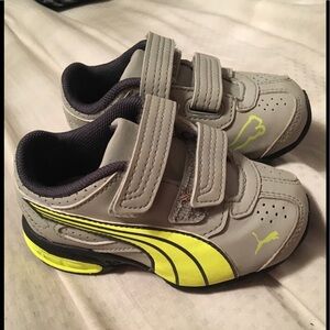 Puma Sneakers